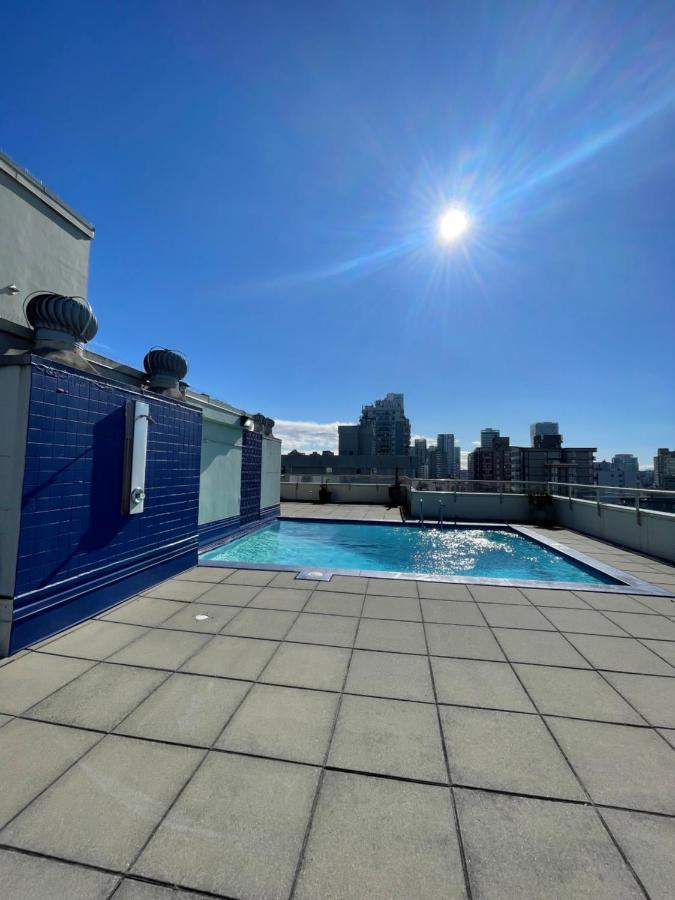 Lovely Condo Vancouver Exterior foto